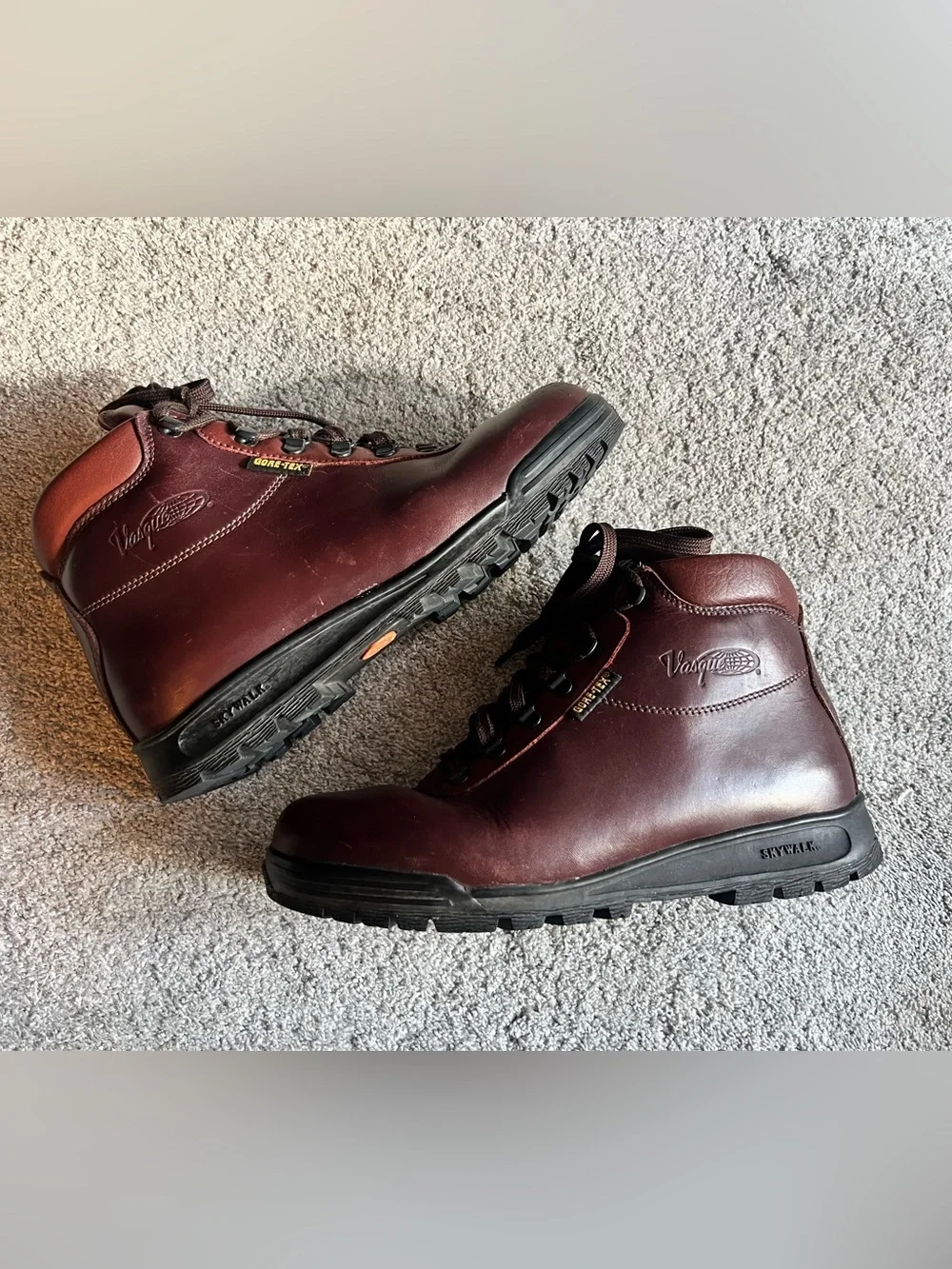 Vasque Skywalker GTX Hiking Boot Men Size 9 Burgundy Leather 7935 Vintage